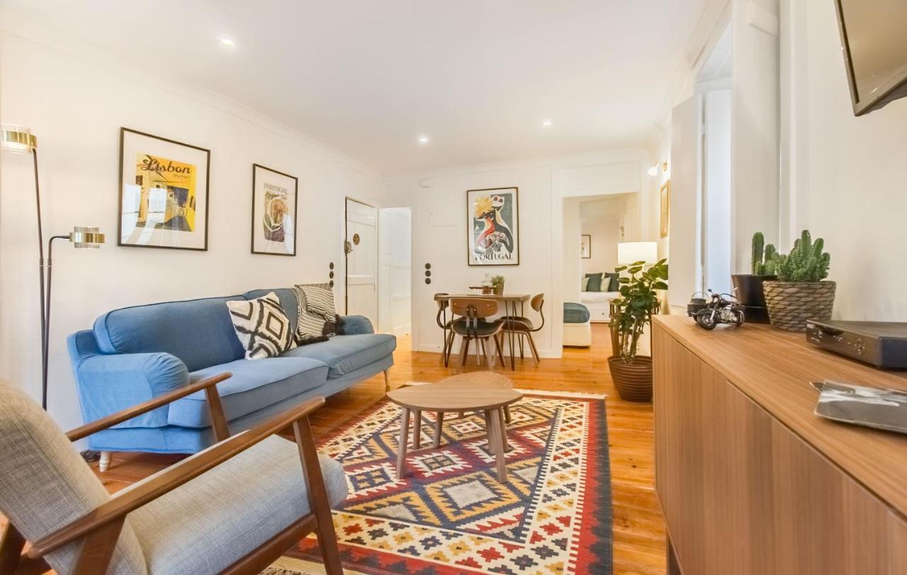 Unique And Stylish Flat In Historic Appartement